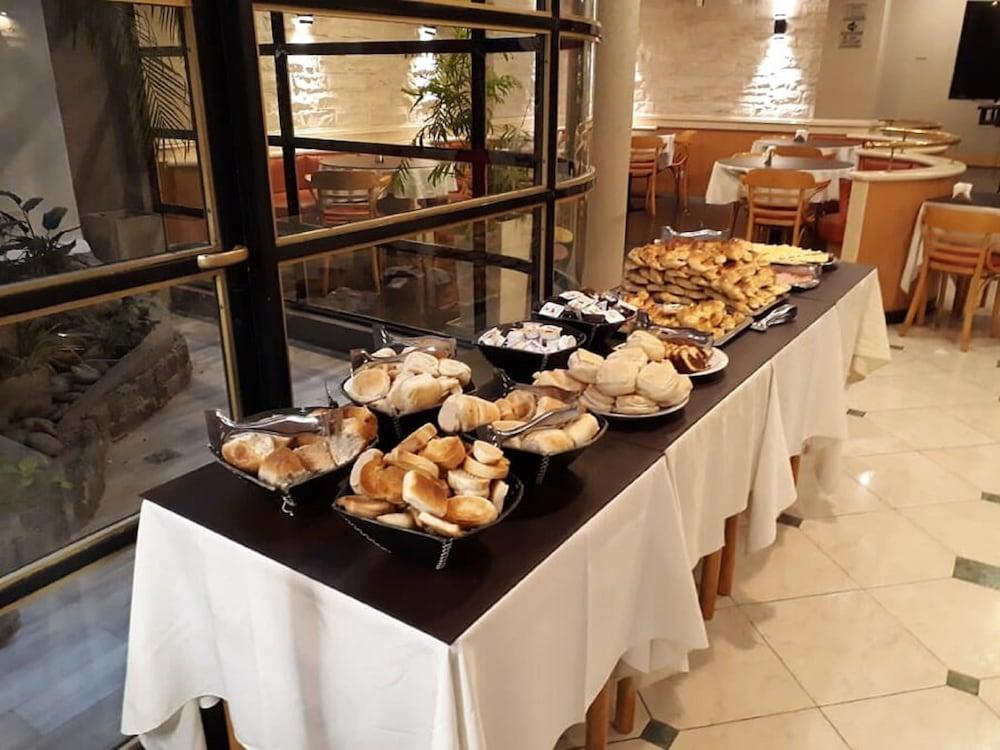 Sarmiento Palace Hotel Буенос Айрес Екстериор снимка